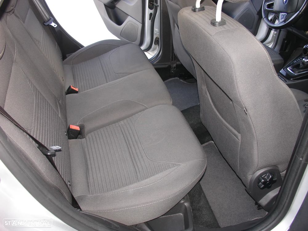 Ford Focus 1.5 TDCi Titanium - 2