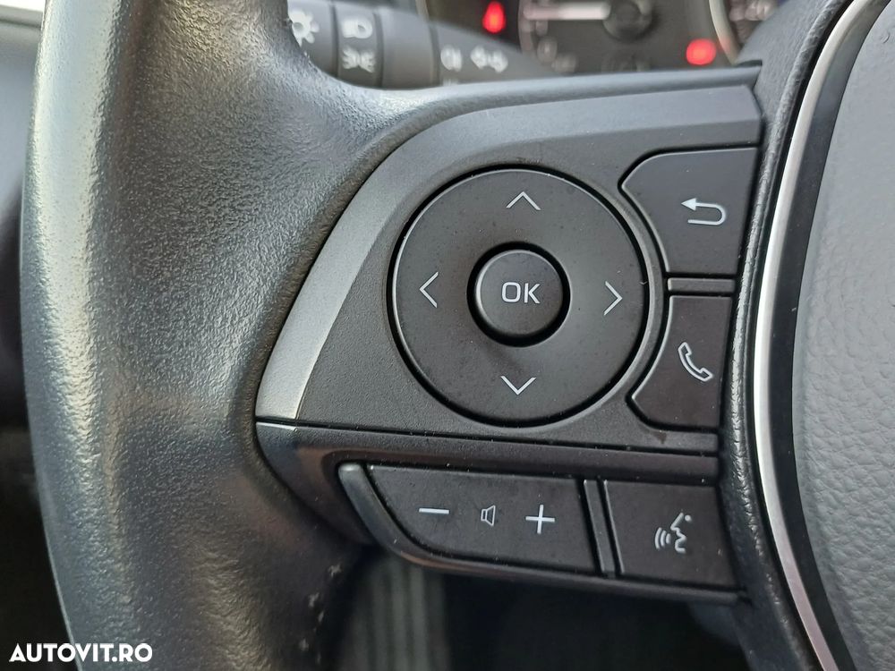 Toyota Corolla 1.8 HSD Business - 16