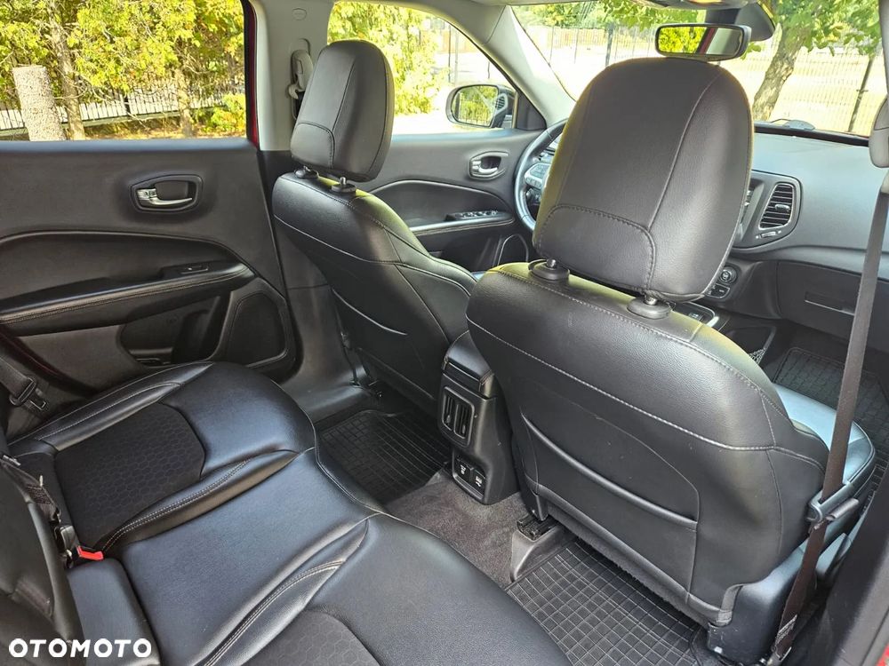 Jeep Compass - 21