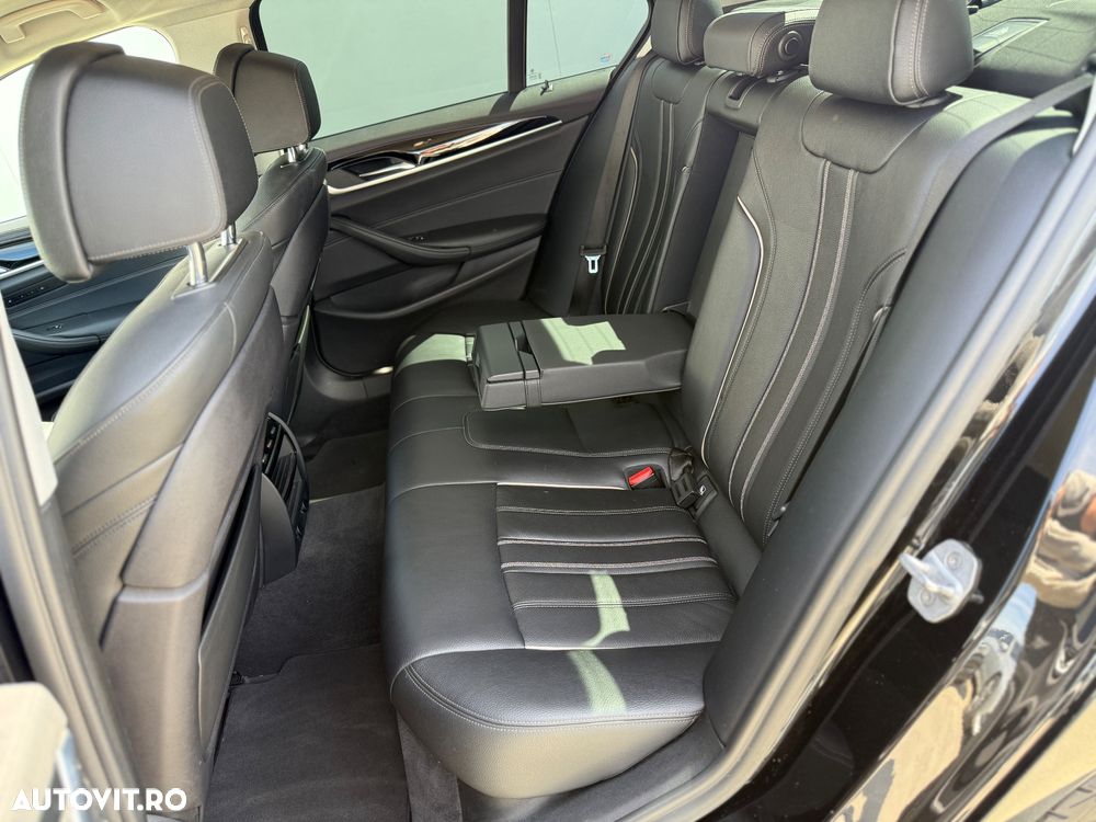 BMW Seria 5 520d Aut. Luxury Line - 25