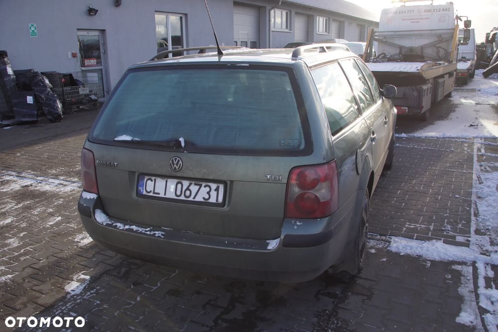 Auto na części - Volkswagen Passat B5 Lift 1.9 TDI 130 KM AWX GGB LA6W 2003R Silnik Skrzynia Drzwi Maska Klapa Błotnik Zderzak Lusterko Lampa Klamka Deska Kokpit Sterownik Moduł Czujnik Licznik Kierownica Panel - 5