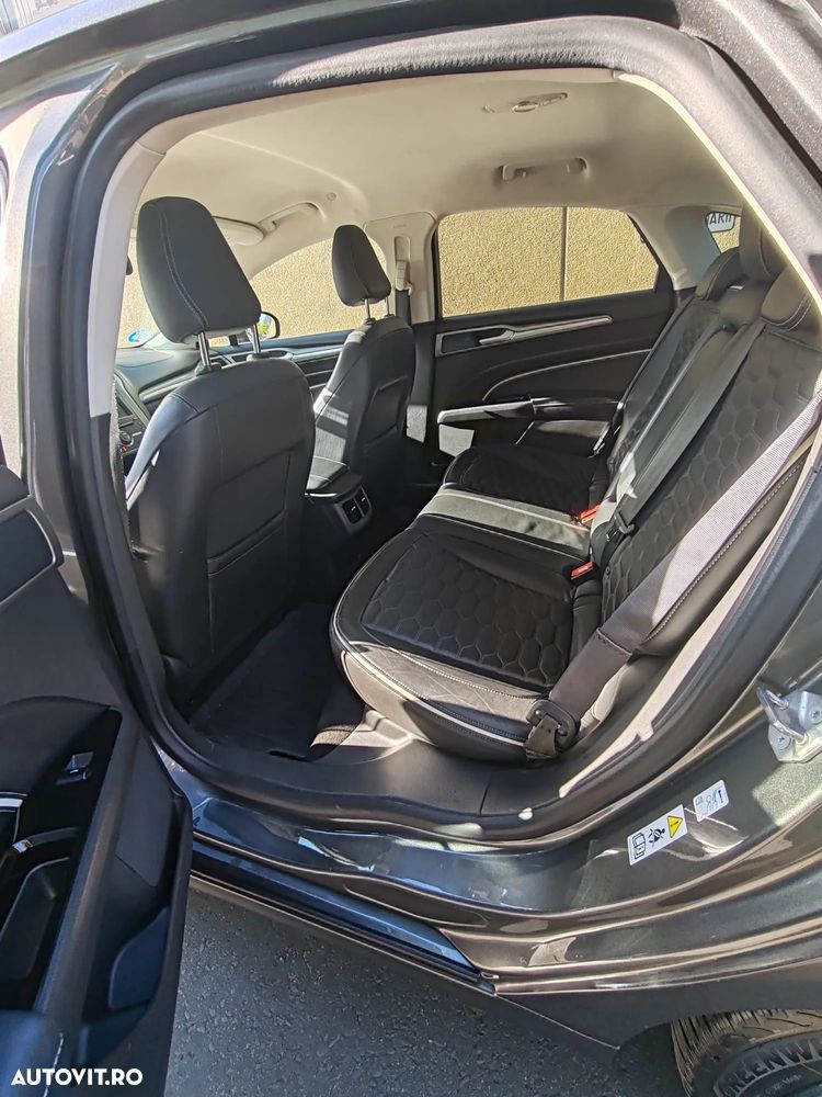 Ford Mondeo 2.0 HEV Vignale - 13