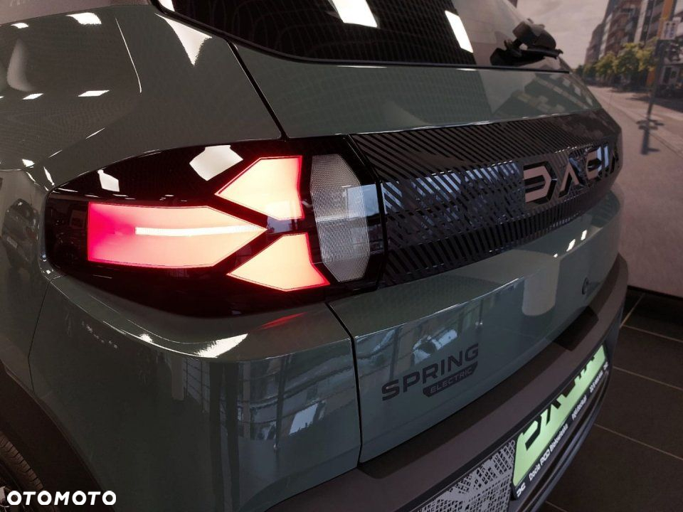 Dacia Spring - 15