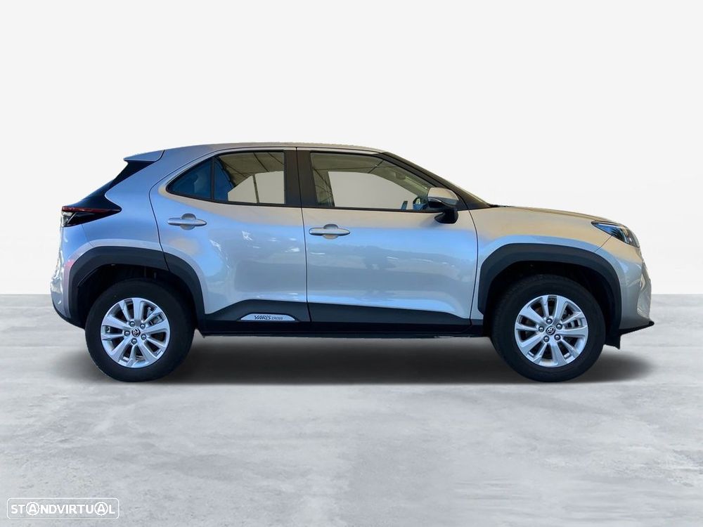 Toyota Yaris Cross — fotografia 13