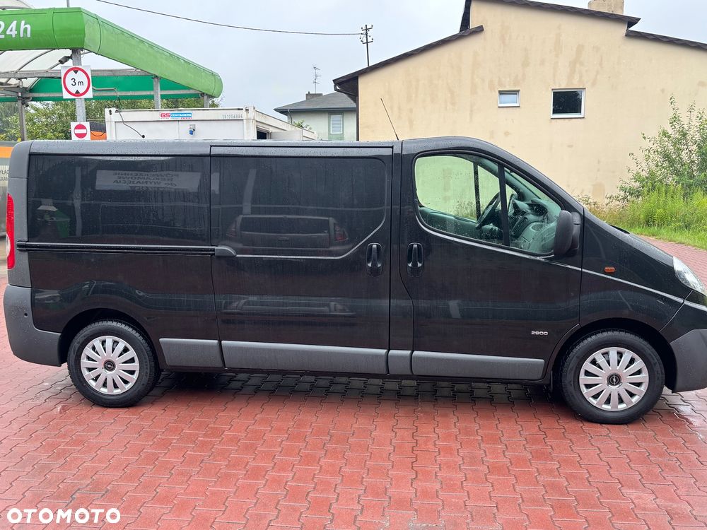 Opel Vivaro - 4