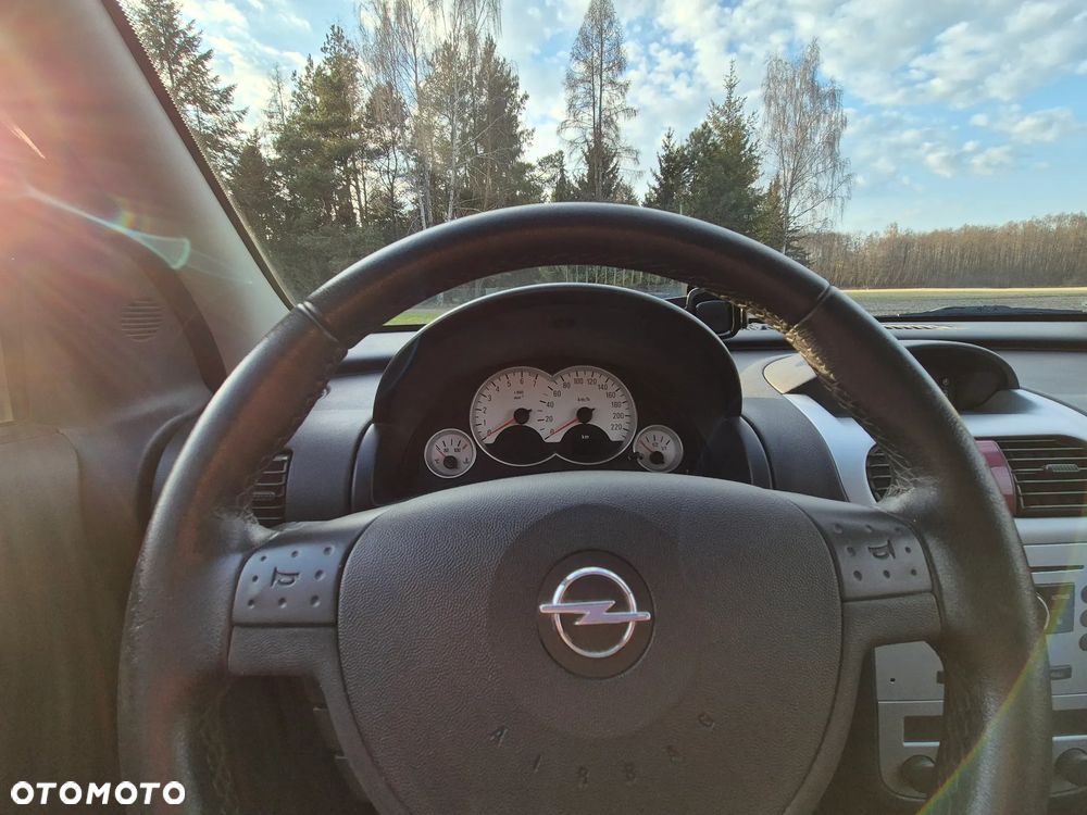 Opel Corsa - 11