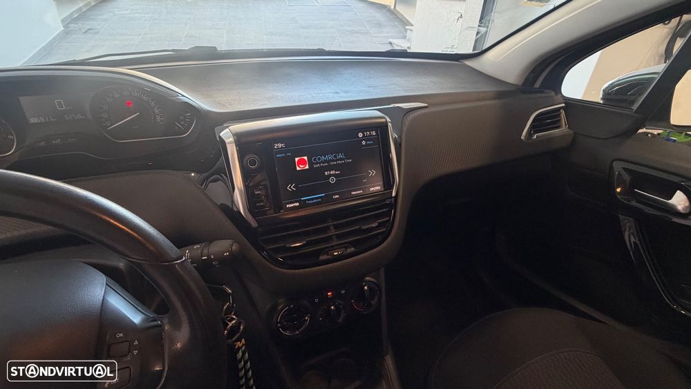 Peugeot 208 1.6 BlueHDi Style - 15
