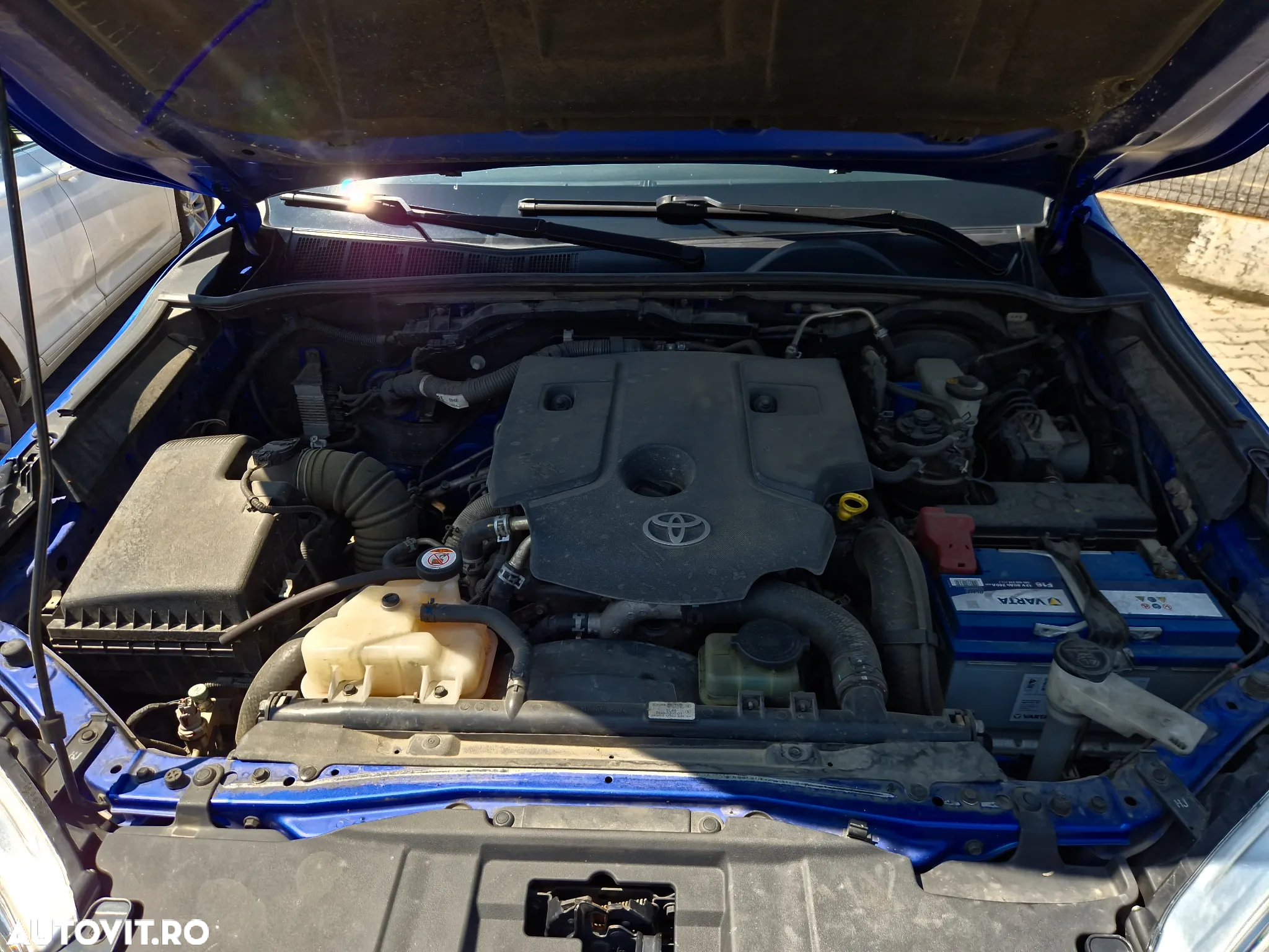 Toyota Hilux 4x4 Double Cab M/T Comfort - 9