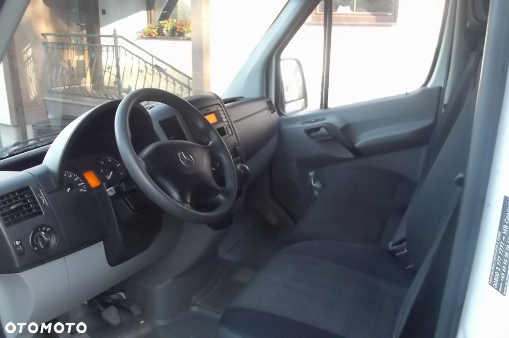 Mercedes-Benz SPRINTER - 7