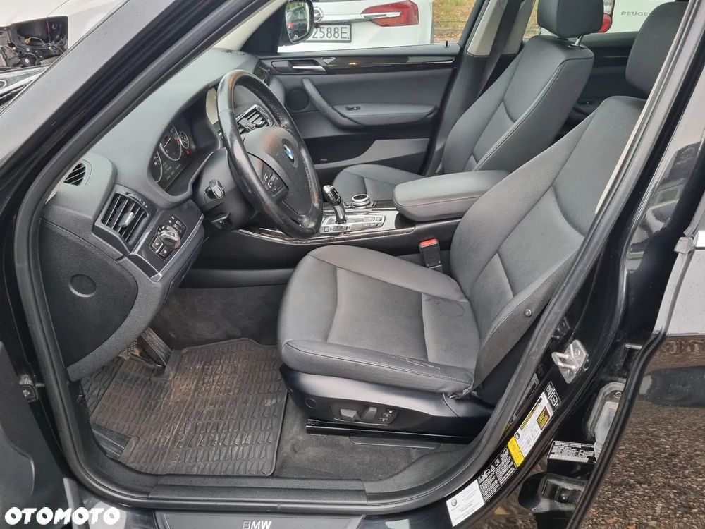 BMW X3 xDrive28i Sport-Aut - 26