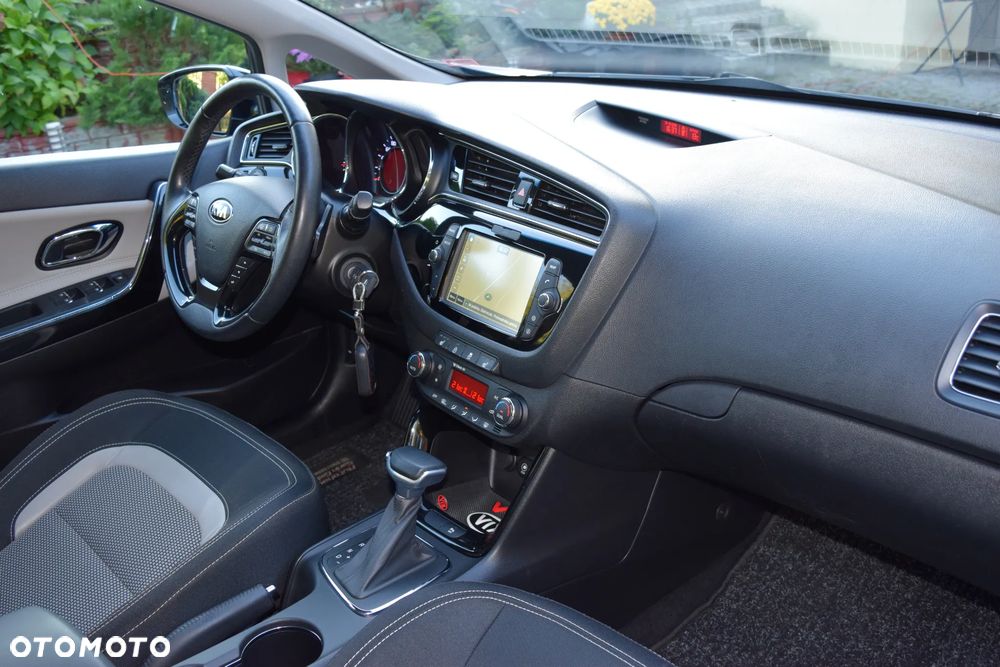 Kia Ceed 1.6 GDI L Business Line DCT - 21