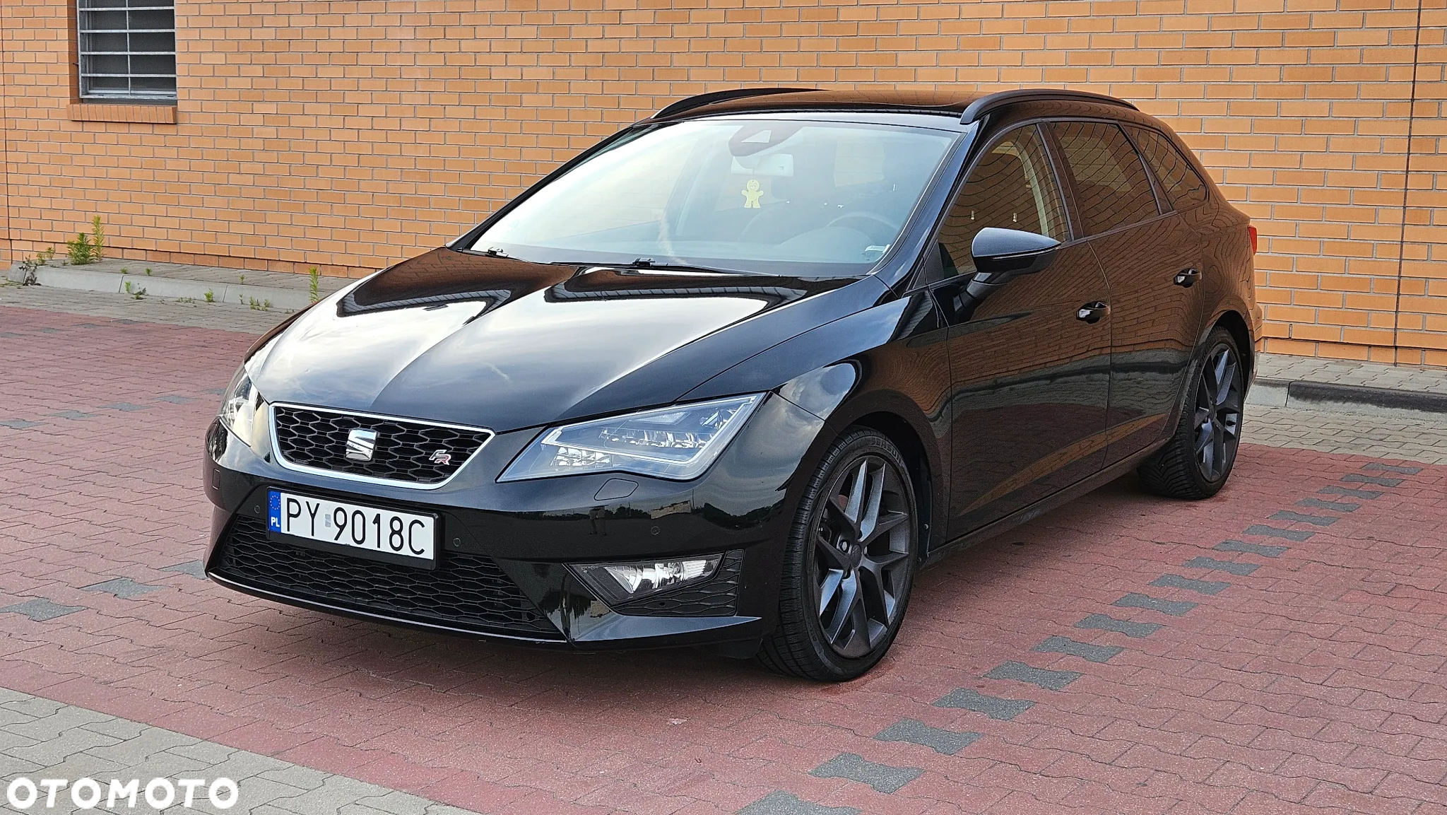Seat Leon ST 2.0 TDI DPF FR Black Matt Edition - 7