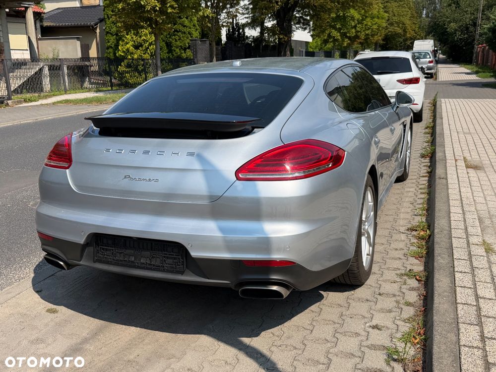 Porsche Panamera PDK - 8
