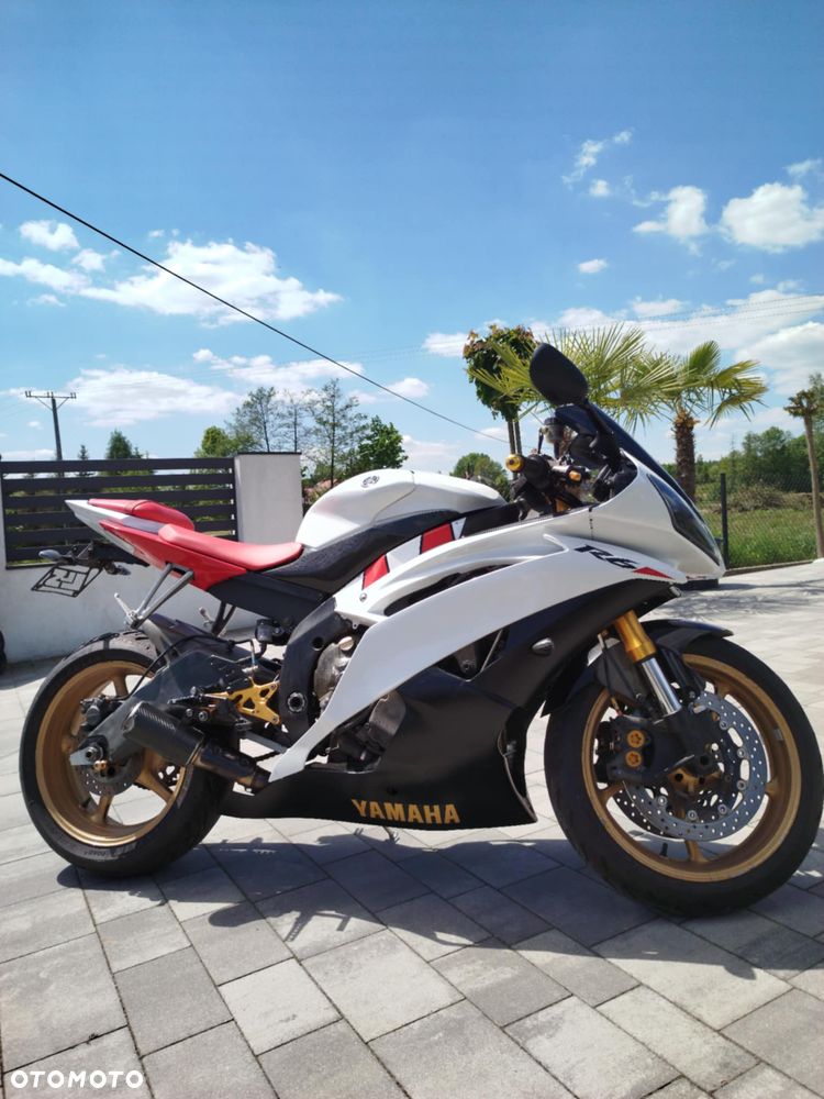 Yamaha R6 - 4
