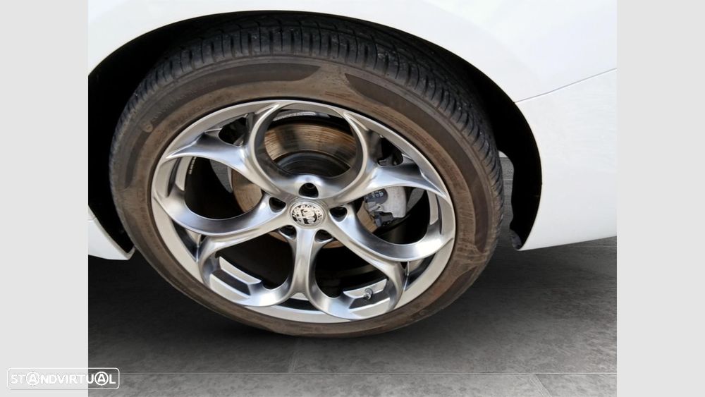 Alfa Romeo Giulia 2.2 D Super - 19