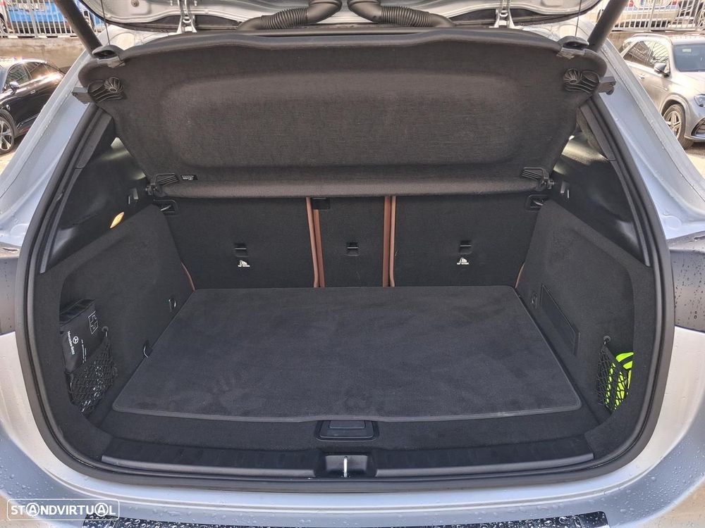 Mercedes-Benz GLA 200 AMG Line - 13