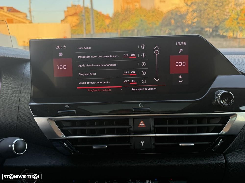 Citroën C4 1.2 PureTech Shine - 30