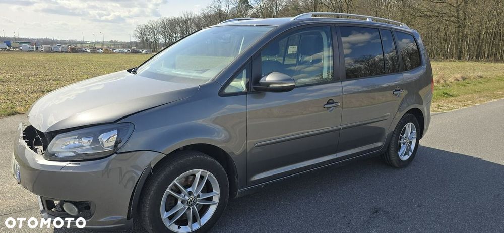 Volkswagen Touran - 1