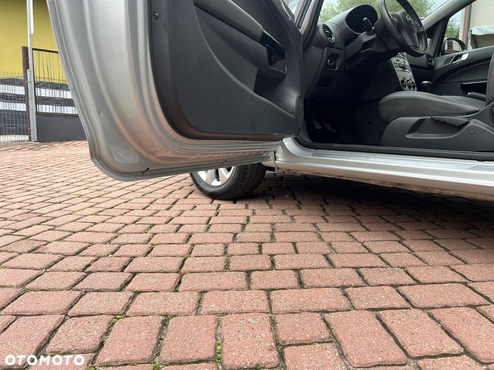 Opel Corsa 1.2 16V Edition 150 - 13