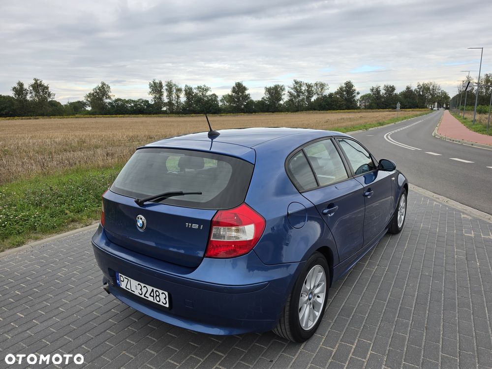 BMW E87 2006 photo 3