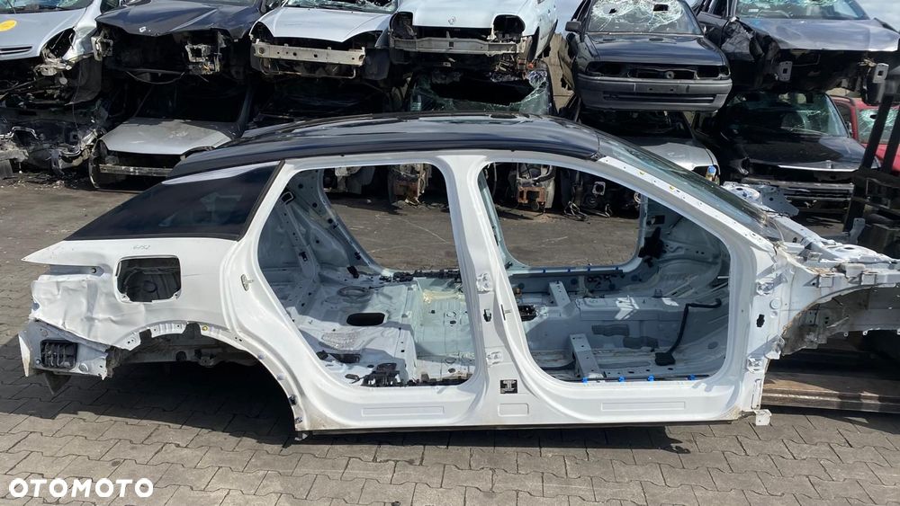 PRÓG PRAWY SŁUPEK ĆWIARTKA CITROEN C5 X 2022 - 2