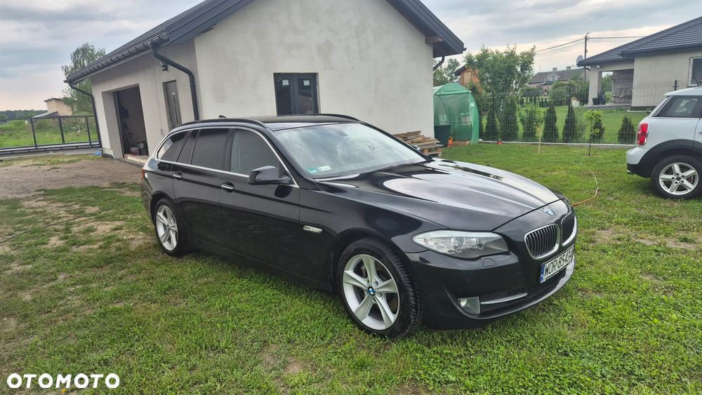 BMW Seria 5 525d xDrive - 1