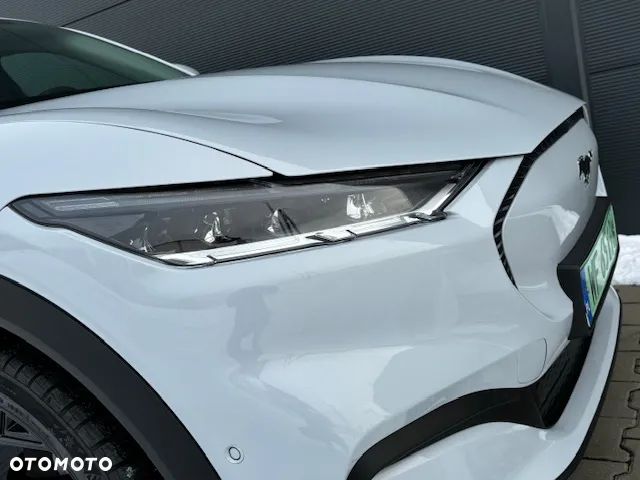 Ford Mustang Mach-E - 10