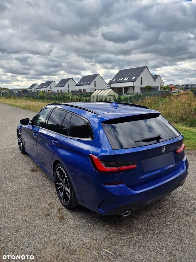 BMW Seria 3 320d xDrive M Sport Shadow - 11