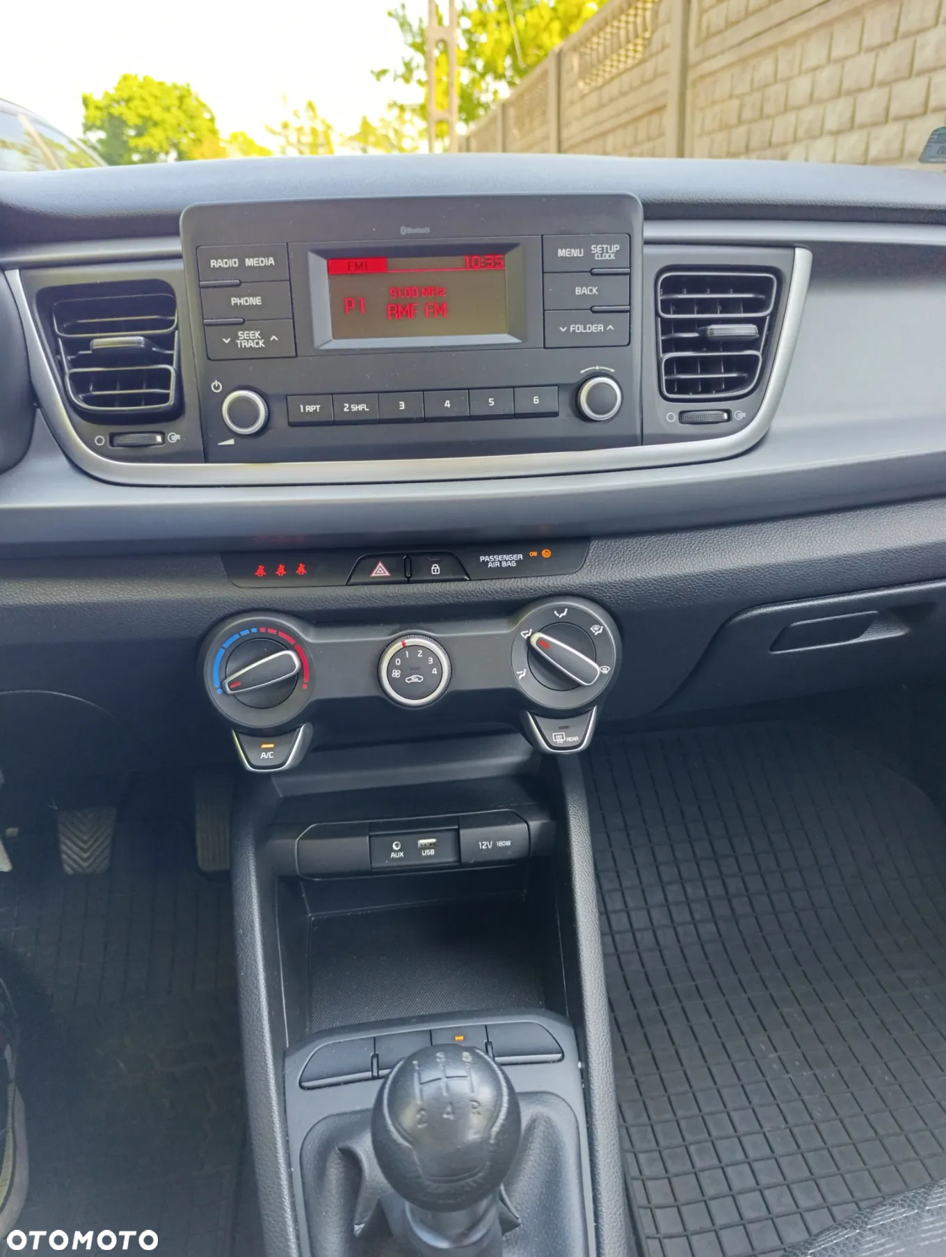 Kia Rio 1.2 M - 12