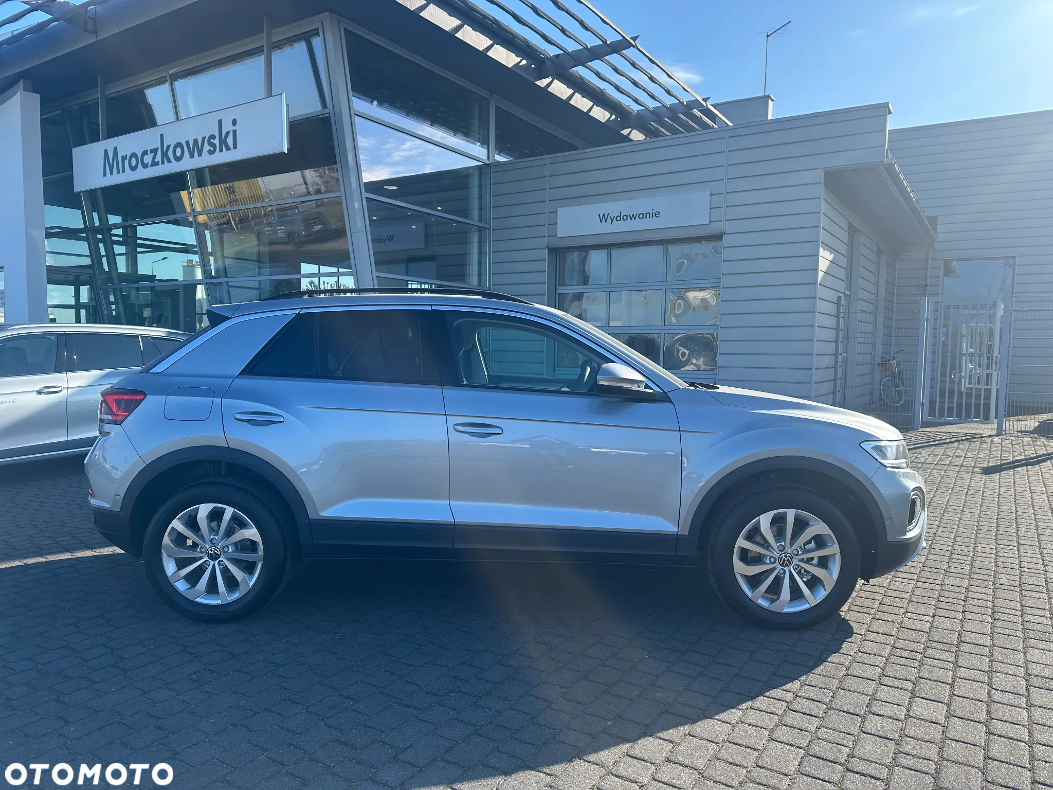 Volkswagen T-Roc - 3