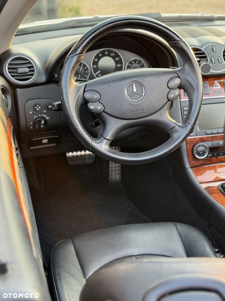 Mercedes-Benz CLK - 6