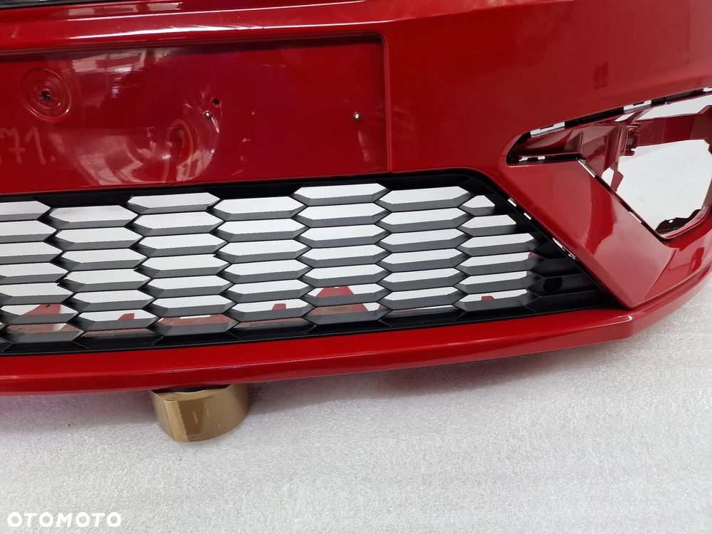 SEAT LEON 3 III 5F0 LIFT FR 16- KOMPLETNY ZDERZAK PRZEDNI PRZÓD + GRILL + KRATKA ŚRODKOWA , ŁADNY , KOLOR CZERWONY , NR 5F0807221AB / 5F0807221AJ , NR AUKCJI NZ971 - 12