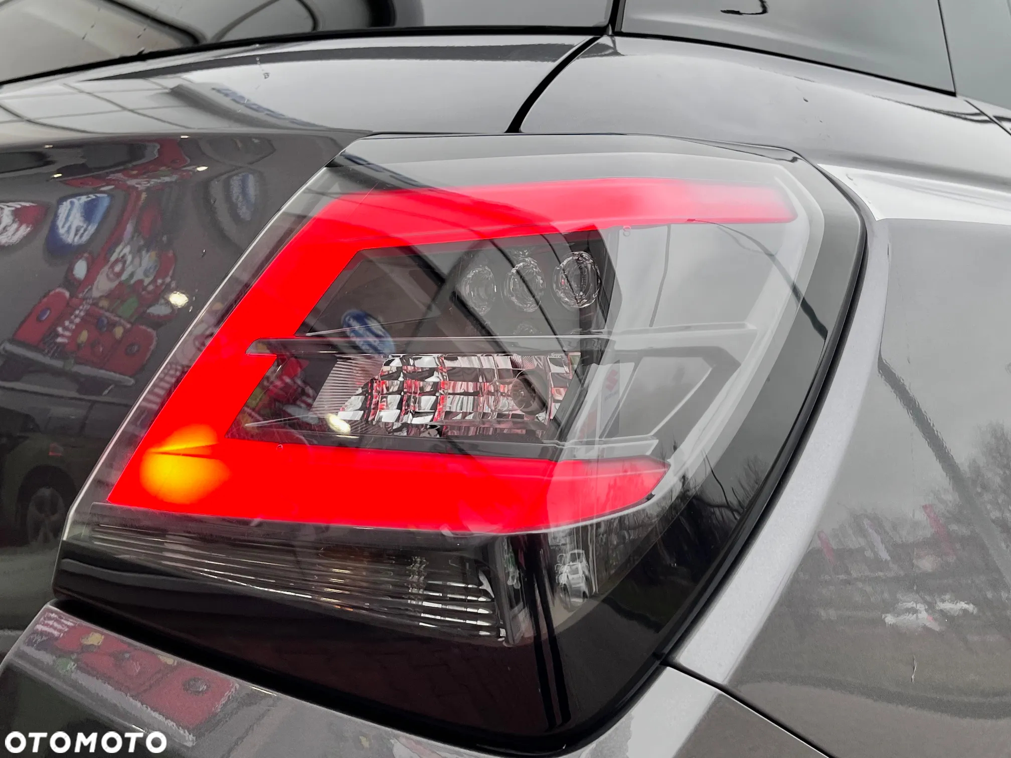 Suzuki Swift 1.2 Dualjet SHVS Premium Plus - 11