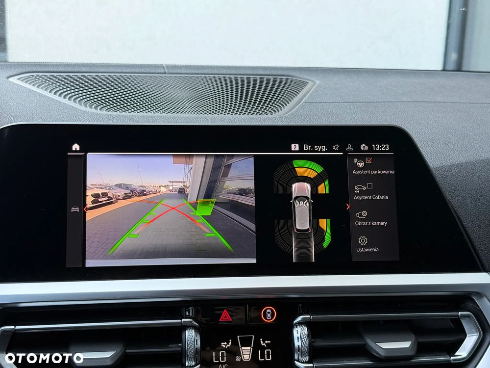 BMW Seria 3 320d M Sport - 34