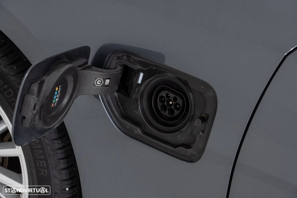 BMW 320 e Corporate Edition Auto - 37