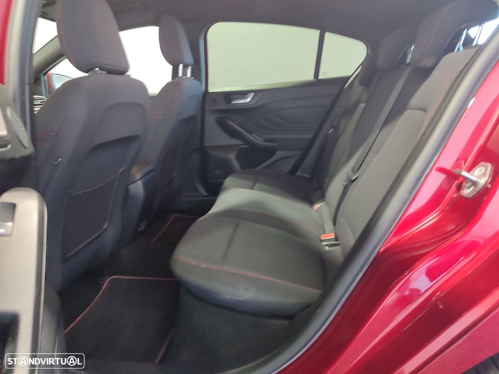 Ford Focus 1.0 EcoBoost ST-Line - 16