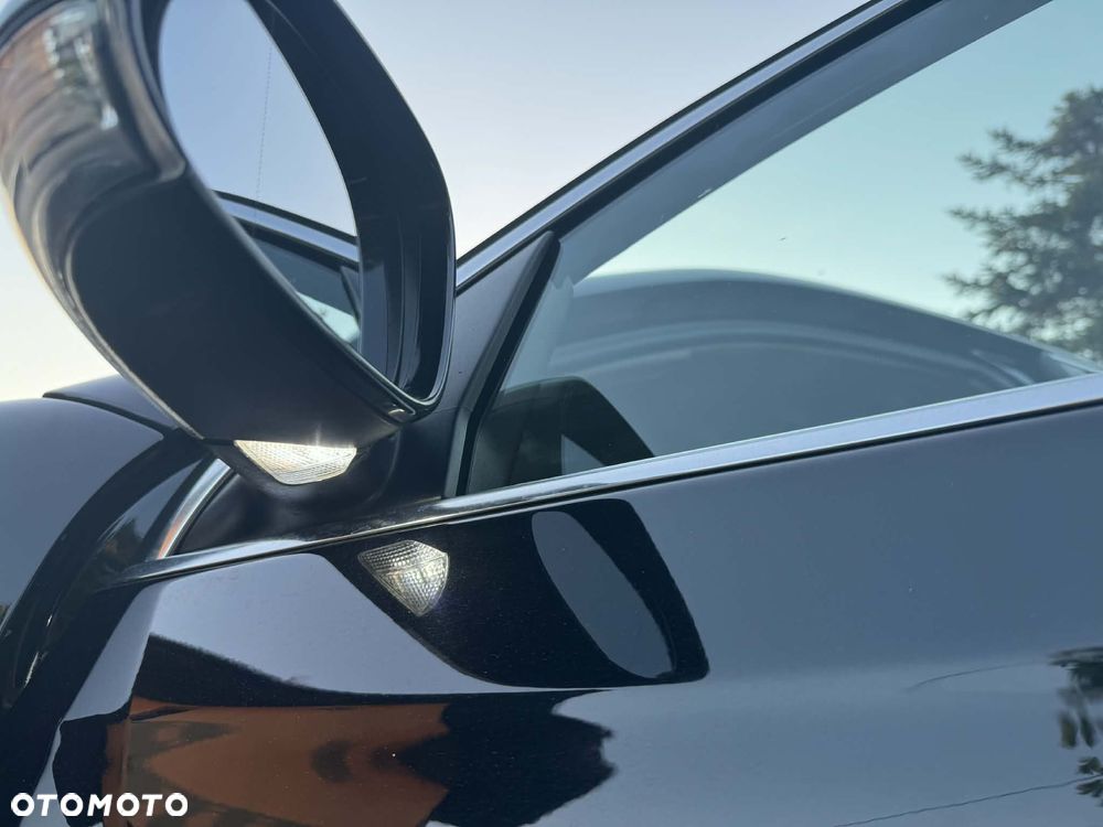 Volkswagen Jetta 1.9 TDI Comfortline - 11
