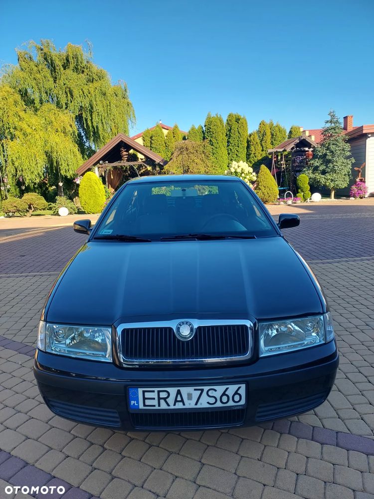 Skoda Octavia 1.6 Tour - 2