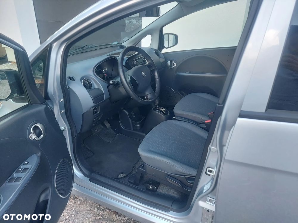 Peugeot iOn Standard - 5