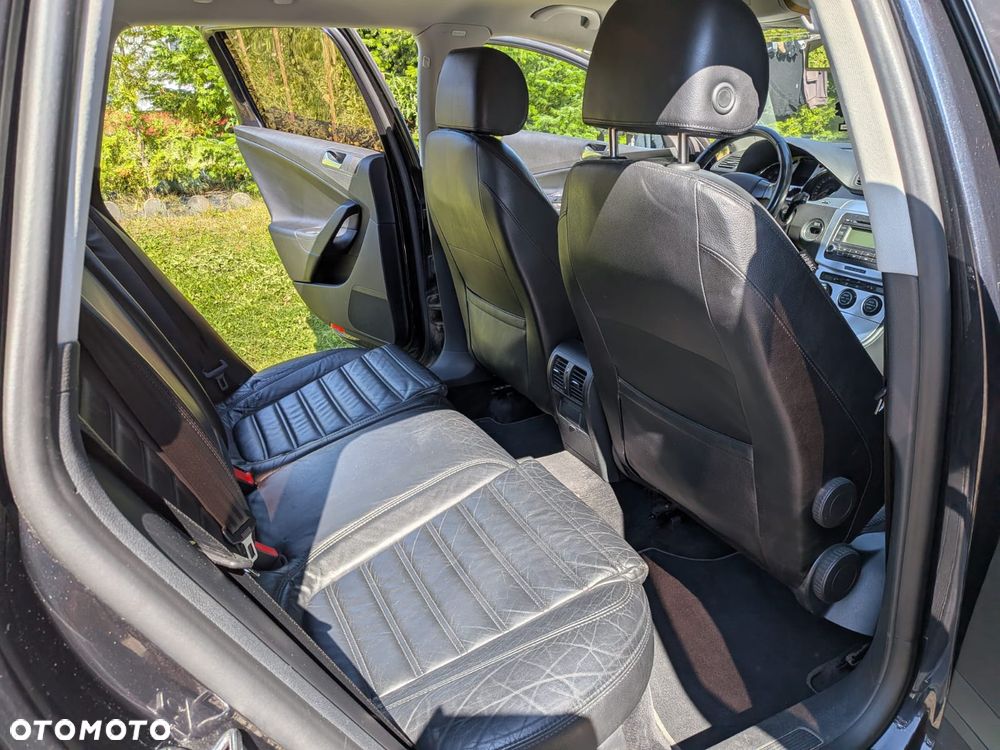 Volkswagen Passat 2.0 FSI Highline - 8