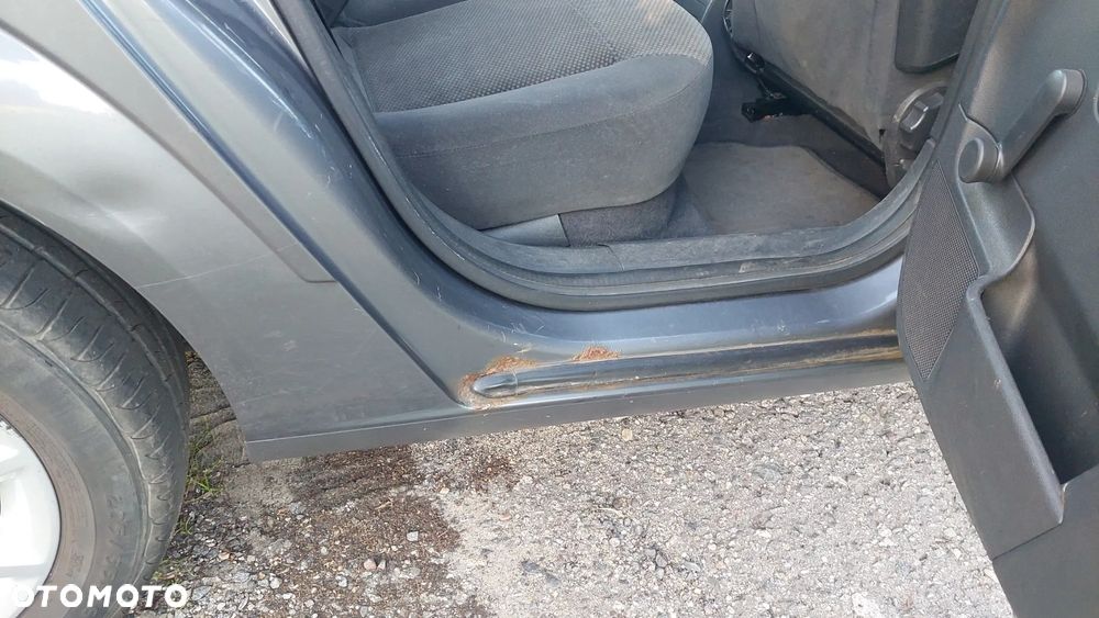 Opel Astra 1.6 - 18