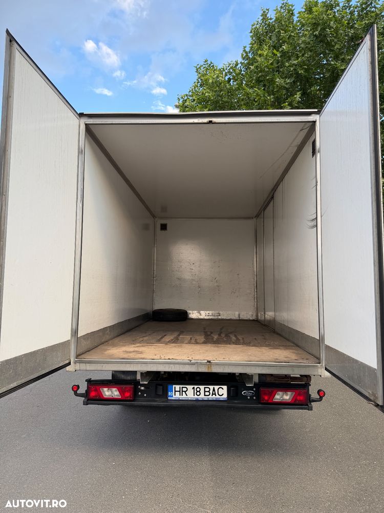 Ford Transit - 17