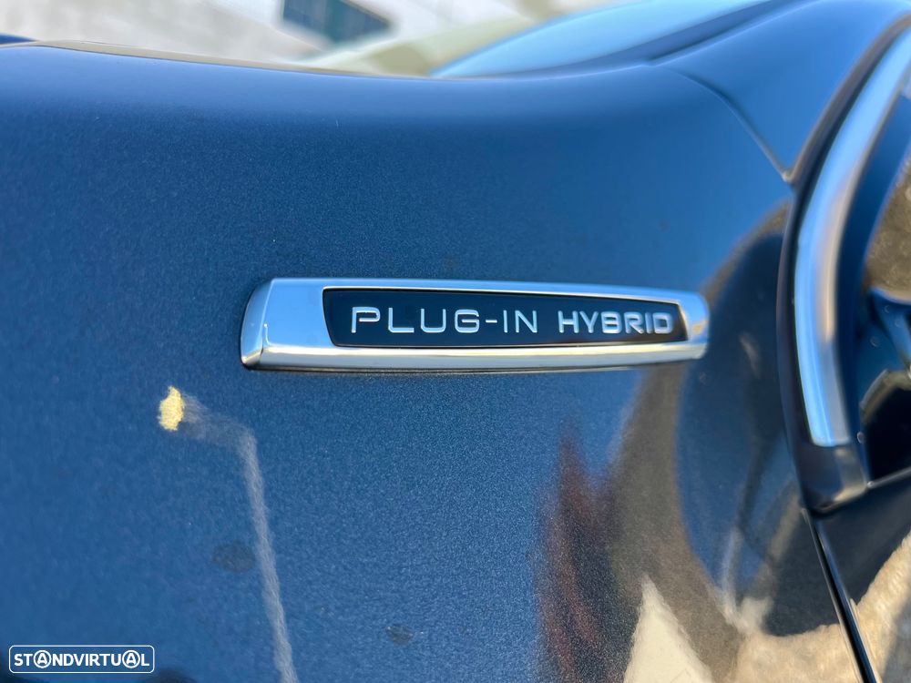 Volvo V60 D6 Plug-In-Hybrid AWD Geartronic Summum - 9
