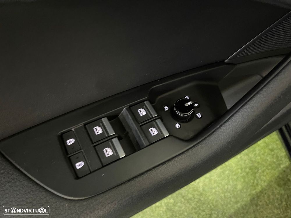 Audi A6 Avant 40 TDI S tronic - 33