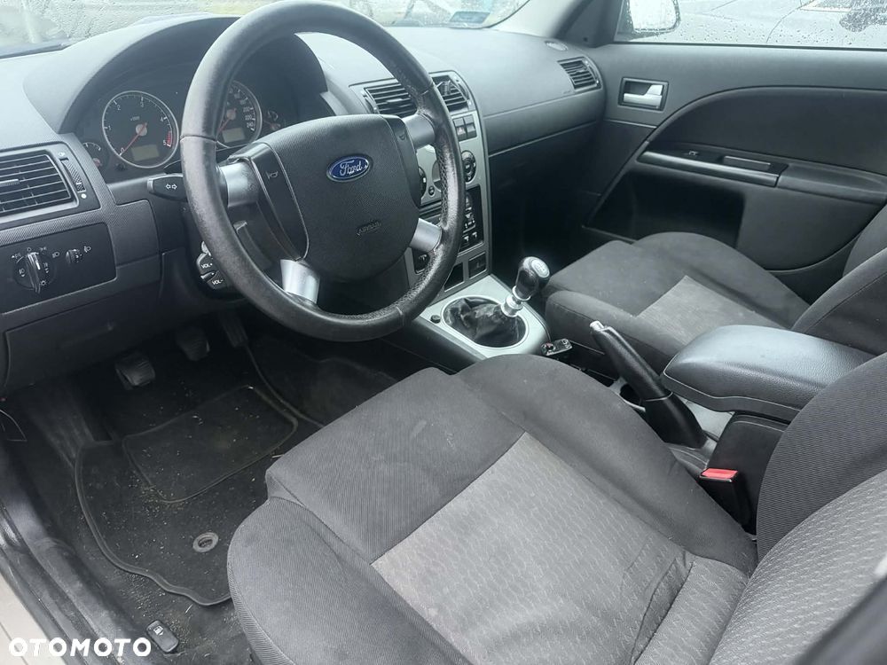 Ford Mondeo 2.0 TDCi Ghia - 9