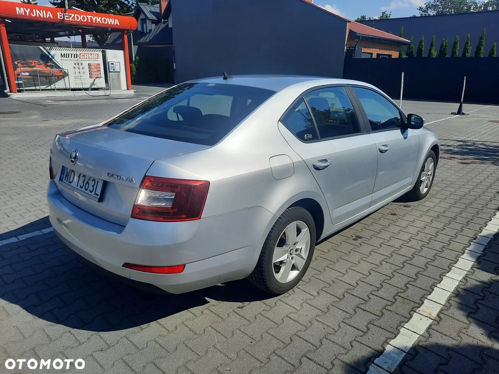 Skoda Octavia 1.6 TDI Ambition - 6