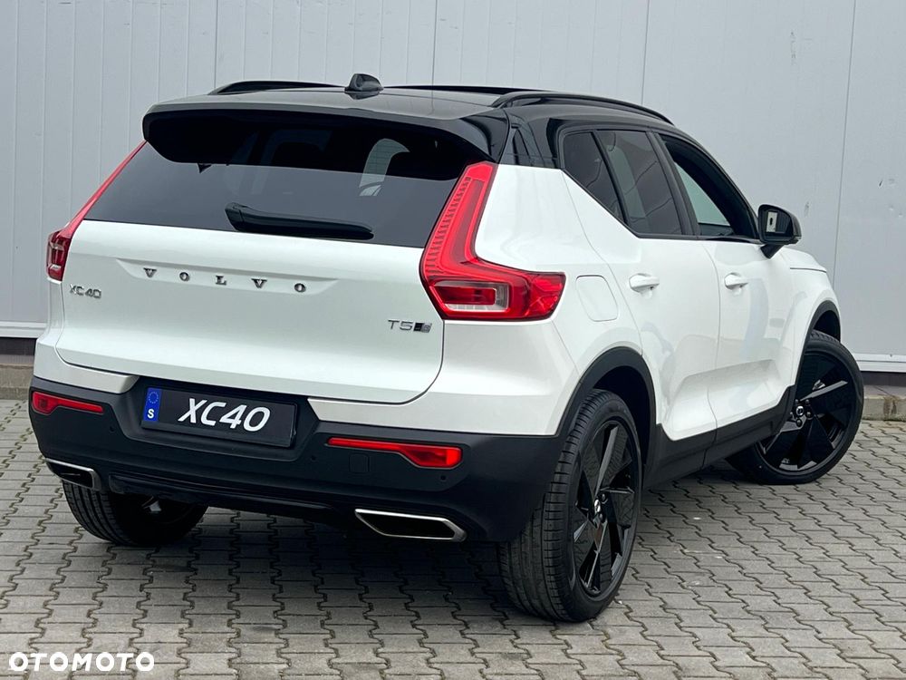 Volvo XC 40 T5 AWD R-Design - 2