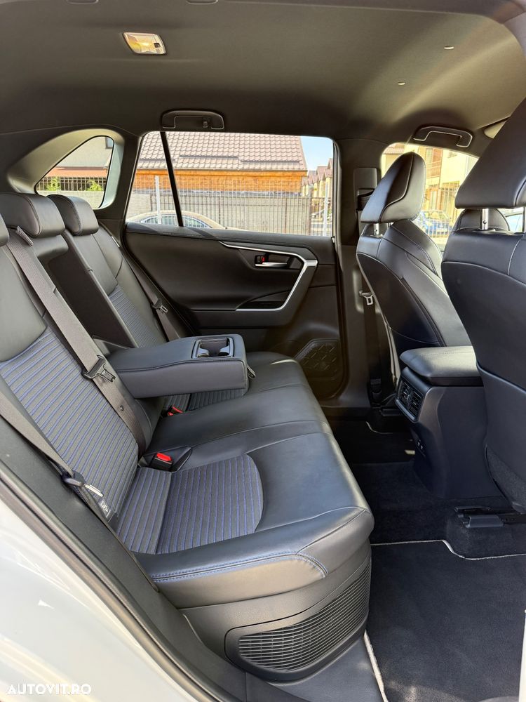 Toyota RAV4 2.5 VVT-iE 4x4 Dynamic - 12