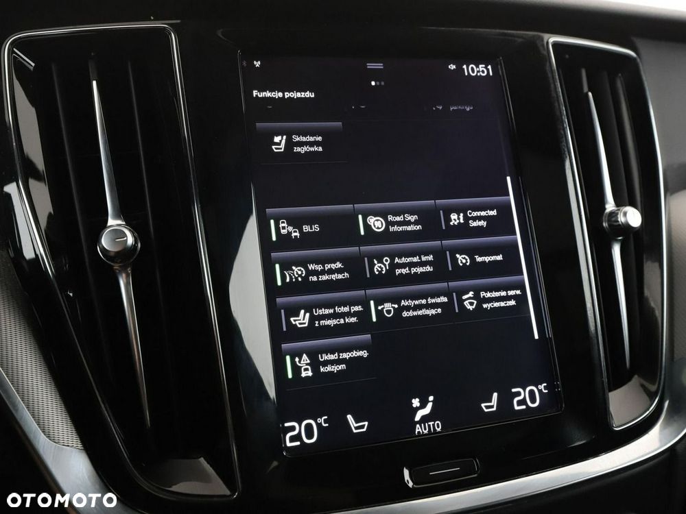 Volvo V60 T8 AWD Recharge Geartronic RDesign - 27