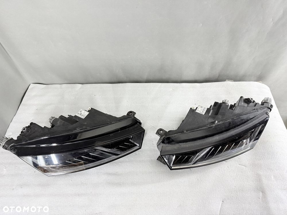 Reflektor lampa prawa lewa  Skoda Octavia IV  Mk4 5E4941015A 5E491016B - 3